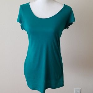 H&M green tshirt